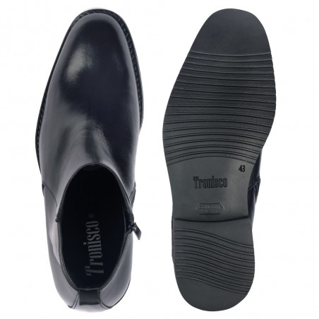 Tivoli preto 4